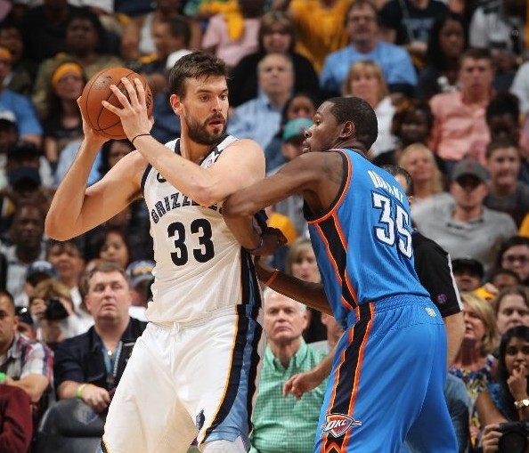 了他在进攻 了他在进攻